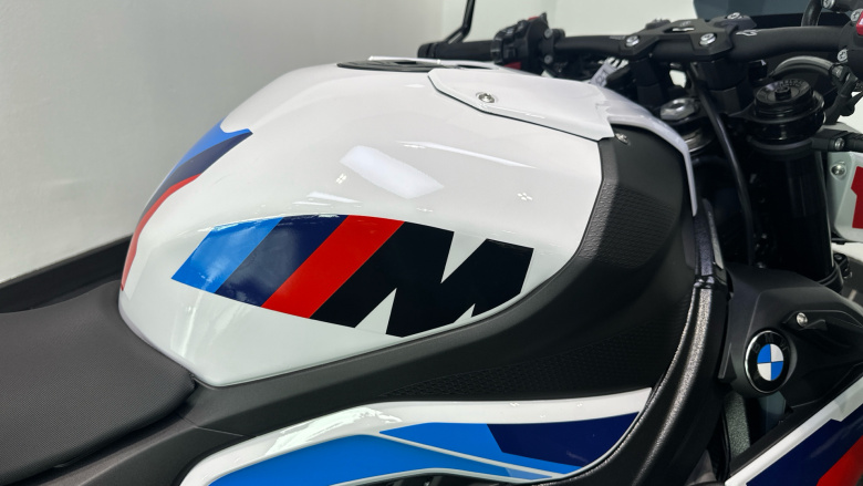 BMW M 1000 R (25MY)